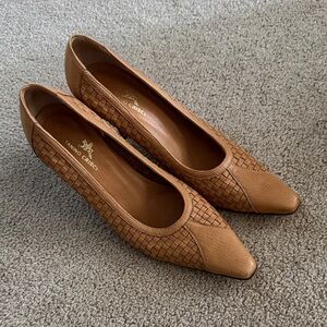 Tanino Crisci Tan Basketweave Vintage Heels